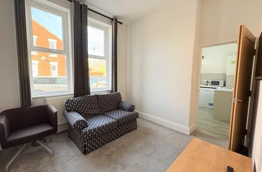 Whitefield Terrace, Heaton, Newcastle - Image 3
